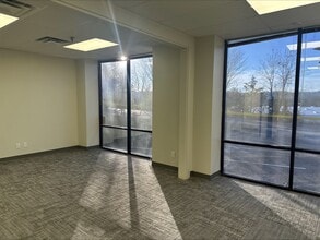 101-114 Space Park N, Goodlettsville, TN to rent Interior Photo- Image 2 of 7