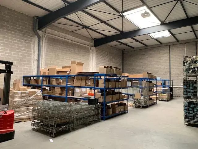 Light Industrial in Alfortville to rent Interior Photo- Image 1 of 2