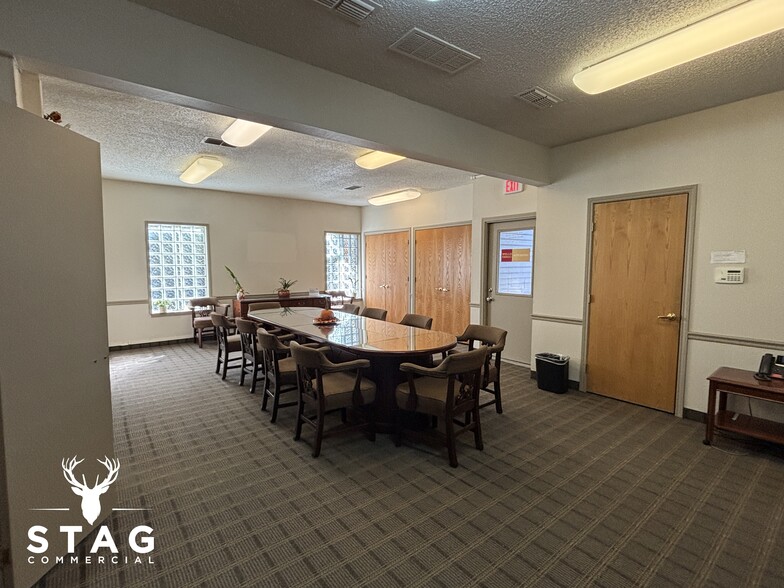 701 Carroll Blvd, Denton, TX to rent - Building Photo - Image 3 of 26