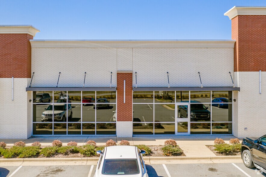 11312 Bass Pro Pky, Little Rock, AR to rent - Building Photo - Image 3 of 13