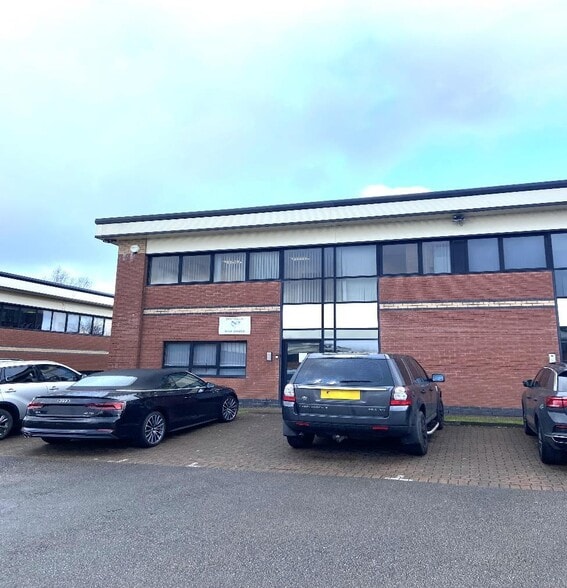 Blakewater Rd, Blackburn to rent - Building Photo - Image 3 of 3