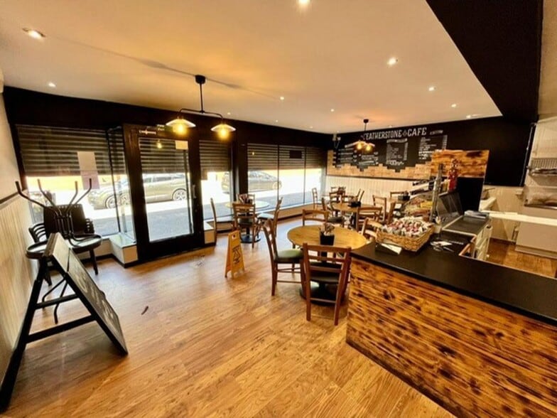 1 The Avenue, Featherstone for sale - Interior Photo - Image 3 of 8