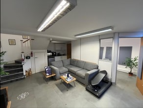 6 Church St, Barrow Upon Soar to rent Interior Photo- Image 1 of 2