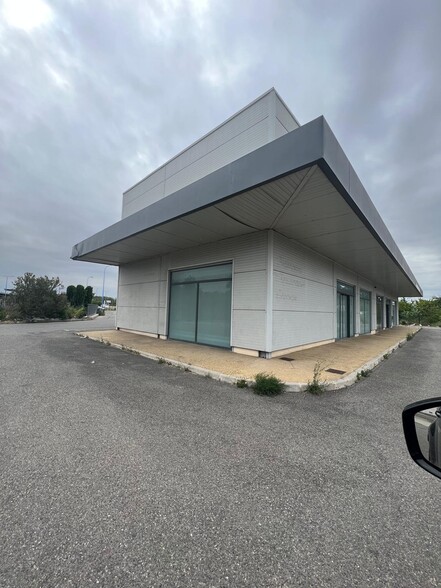 Rue Jean Et René Reinaudo, Le Pontet for sale - Building Photo - Image 3 of 6