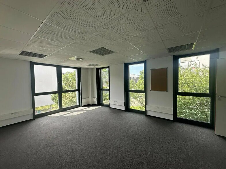 Office in Strasbourg to rent - Interior Photo - Image 3 of 7