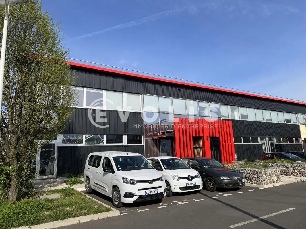 Office in Bonneuil-sur-Marne to rent Building Photo- Image 1 of 15
