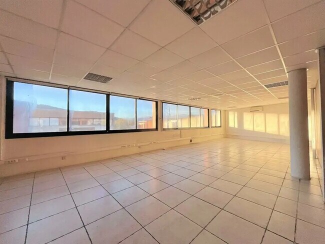 Vente Bureaux 217 m²