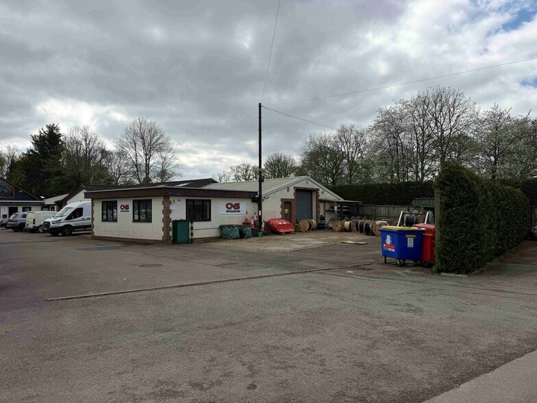 Calcot Ln, Curdridge to rent - Building Photo - Image 3 of 9