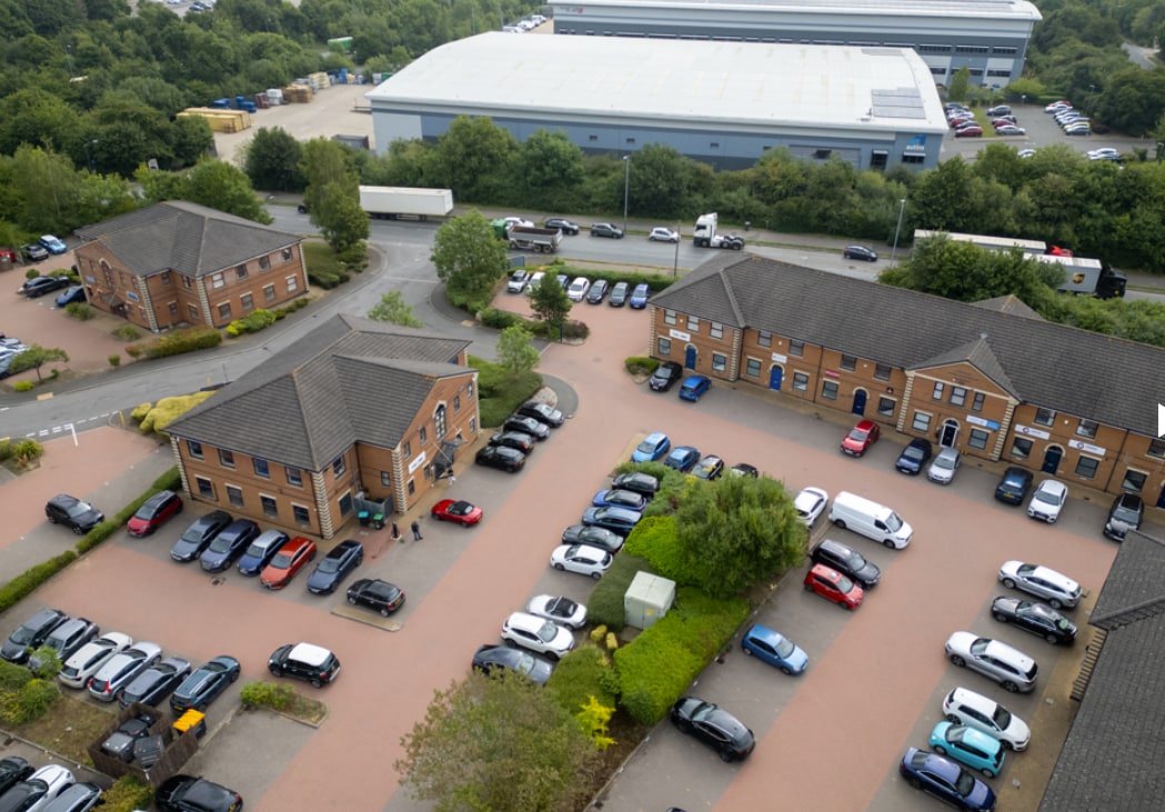 16 Castle Mound Way, Rugby to rent Aerial- Image 1 of 5