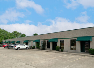 1775 N Loop 336, Conroe, TX for rent Building Photo- Image 1 of 4