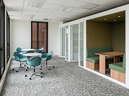 14 Avenue De L'Europe, Montévrain to rent - Interior Photo - Image 1 of 8