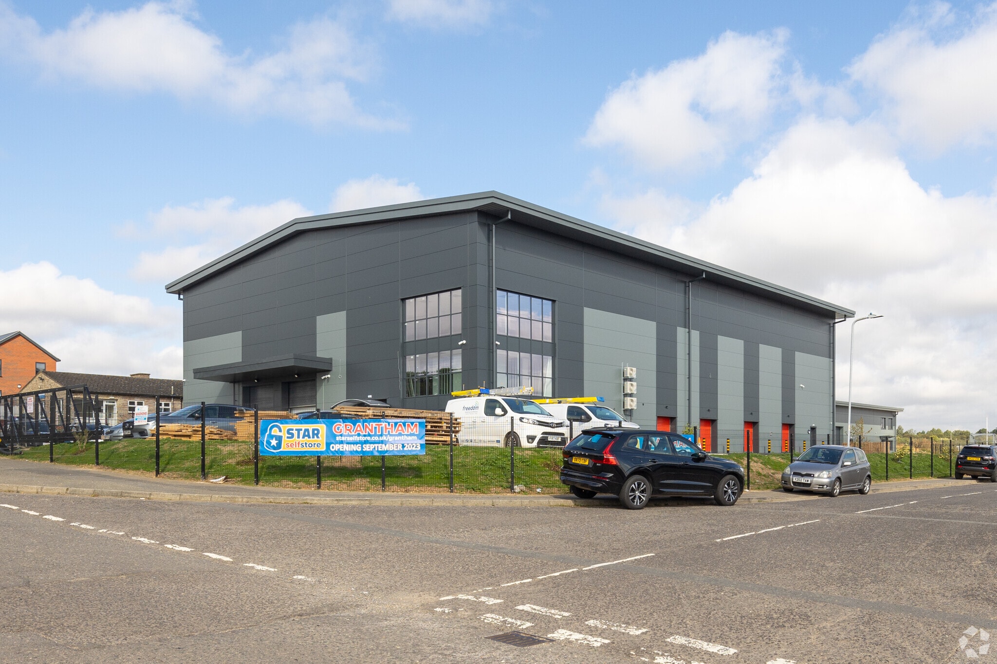 Spittlegate Level, Grantham to rent Primary Photo- Image 1 of 6