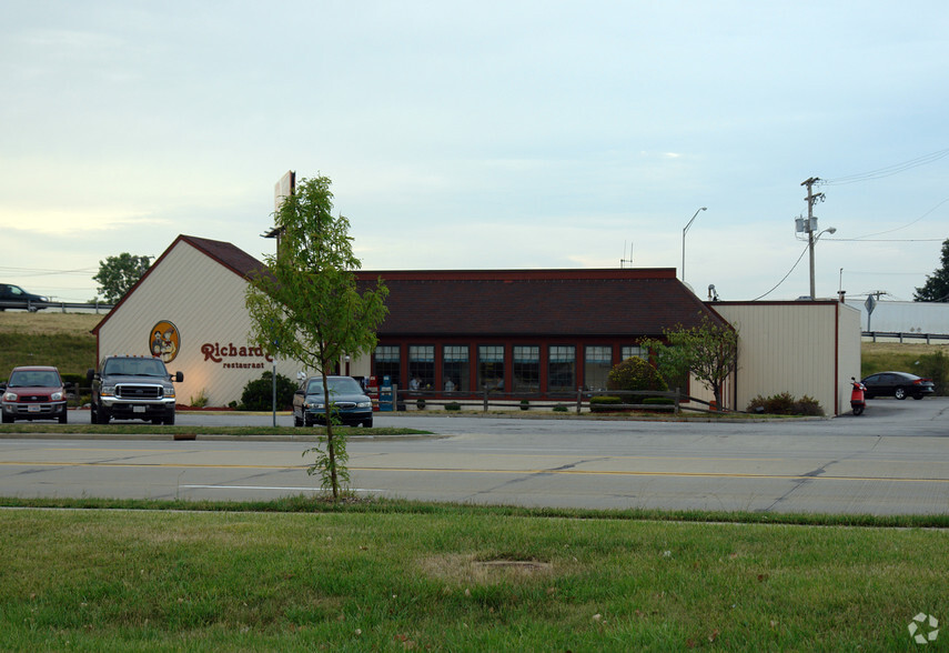 717 W Washington Center Rd, Fort Wayne, IN for sale - Primary Photo - Image 1 of 1