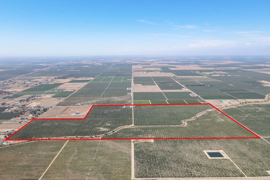 Avenue 72 Road 144, Earlimart 93219