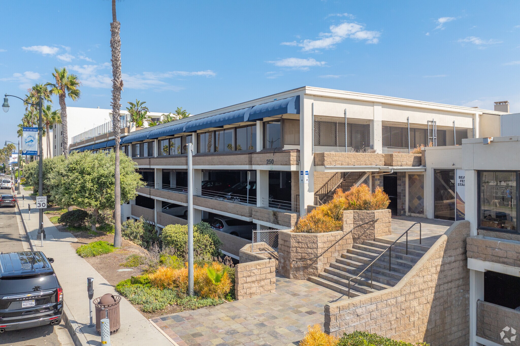 250 N Harbor Dr, Redondo Beach, CA for sale Primary Photo- Image 1 of 1