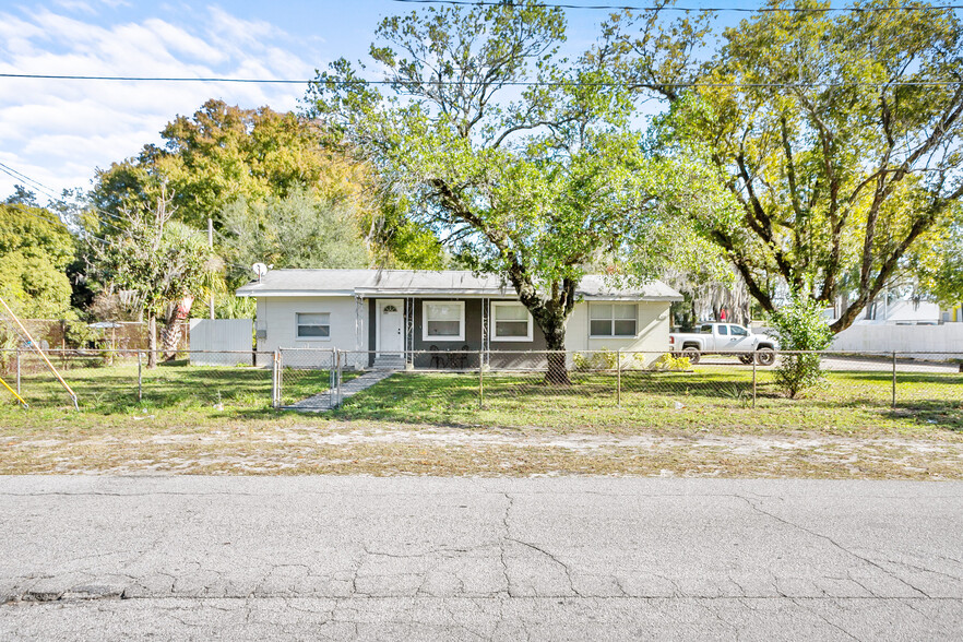 1402 Maluhia Dr, Tampa, FL for sale - Primary Photo - Image 1 of 20