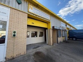Jedburgh Ct, Gateshead to rent Building Photo- Image 1 of 4