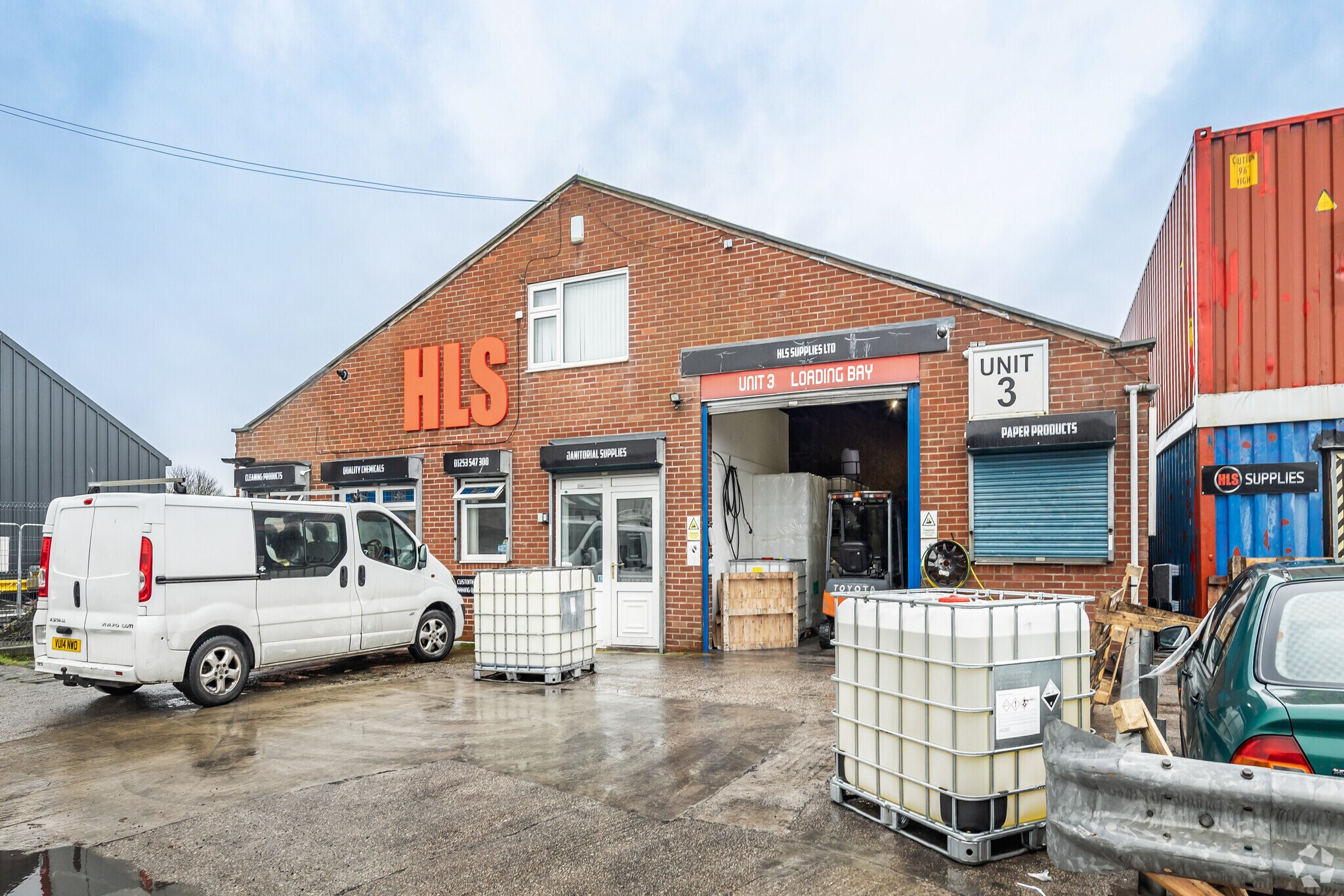 Whitwood Ln, Castleford for sale Primary Photo- Image 1 of 1