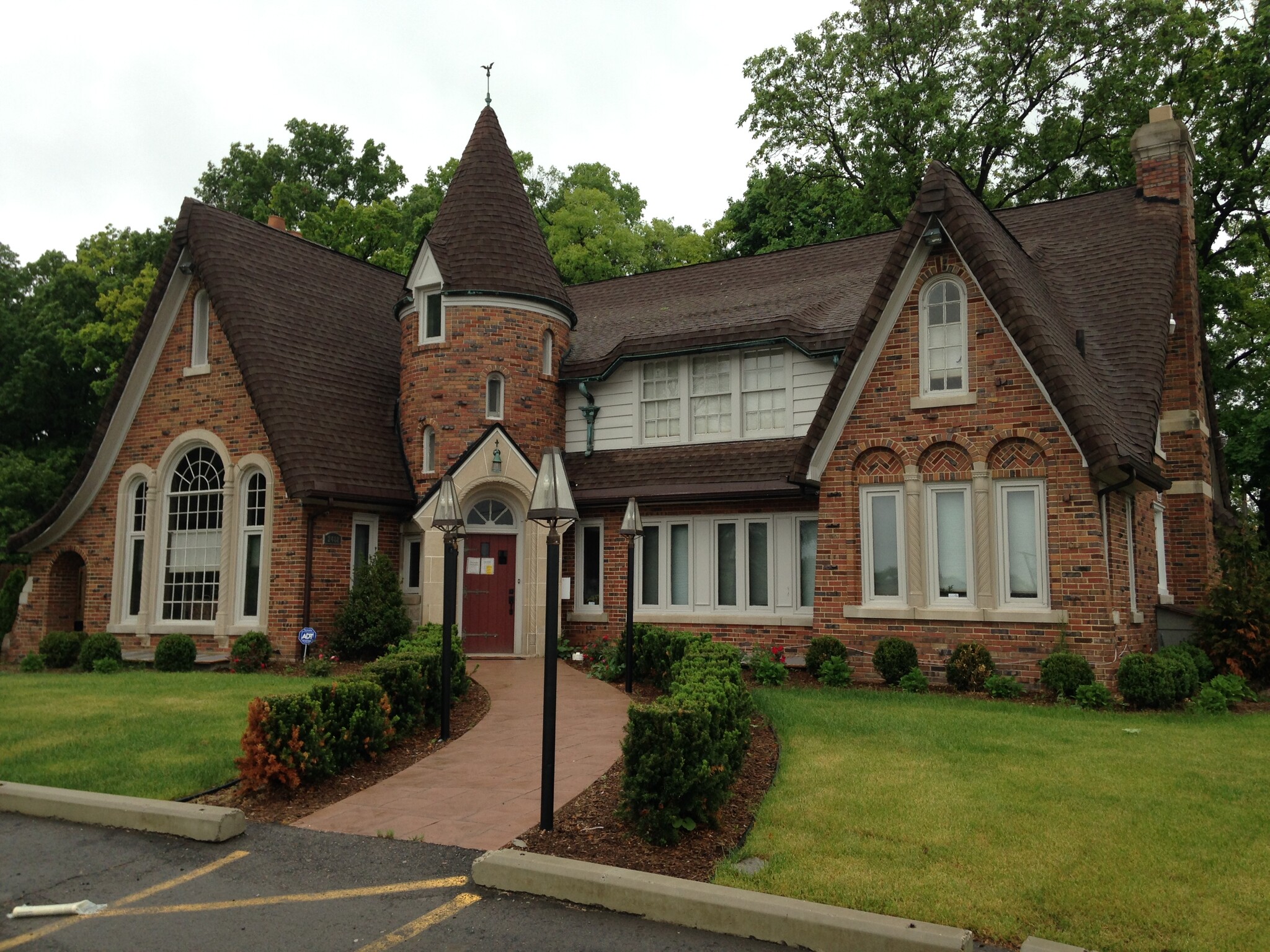 2488 Golfside Dr, Ypsilanti, MI for sale Building Photo- Image 1 of 101