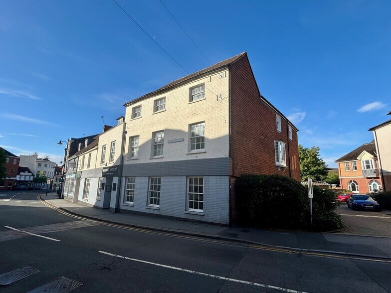 21-23 The Broadway, Newbury for sale - Building Photo - Image 3 of 3
