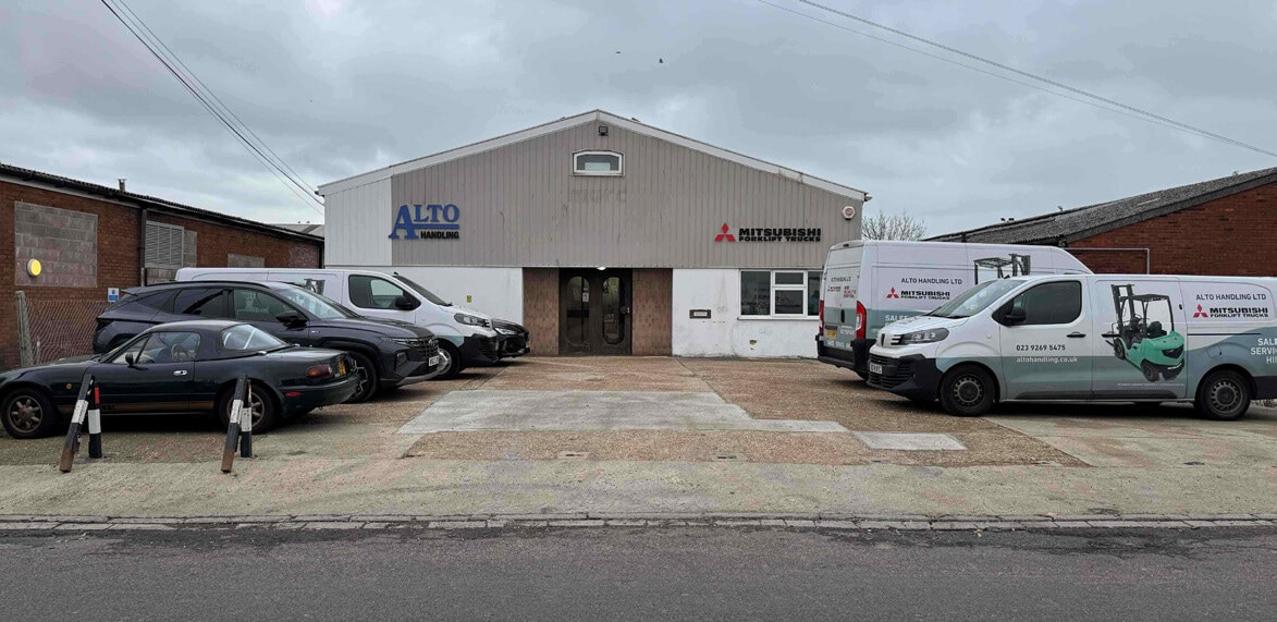 Claybank Rd, Portsmouth for sale Primary Photo- Image 1 of 6