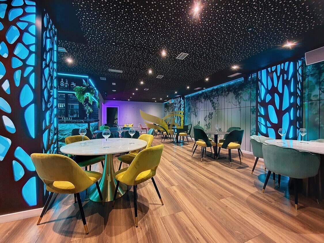 Retail in Boadilla del Monte, Madrid for sale Interior Photo- Image 1 of 2