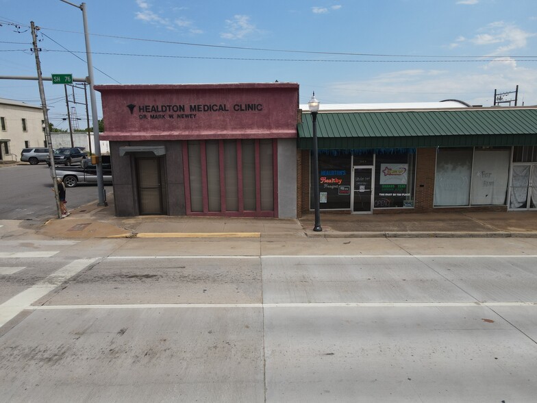 628 4th St, Healdton, OK for sale - Building Photo - Image 3 of 23