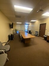 2701 E Hammer Ln, Stockton, CA to rent Interior Photo- Image 2 of 14