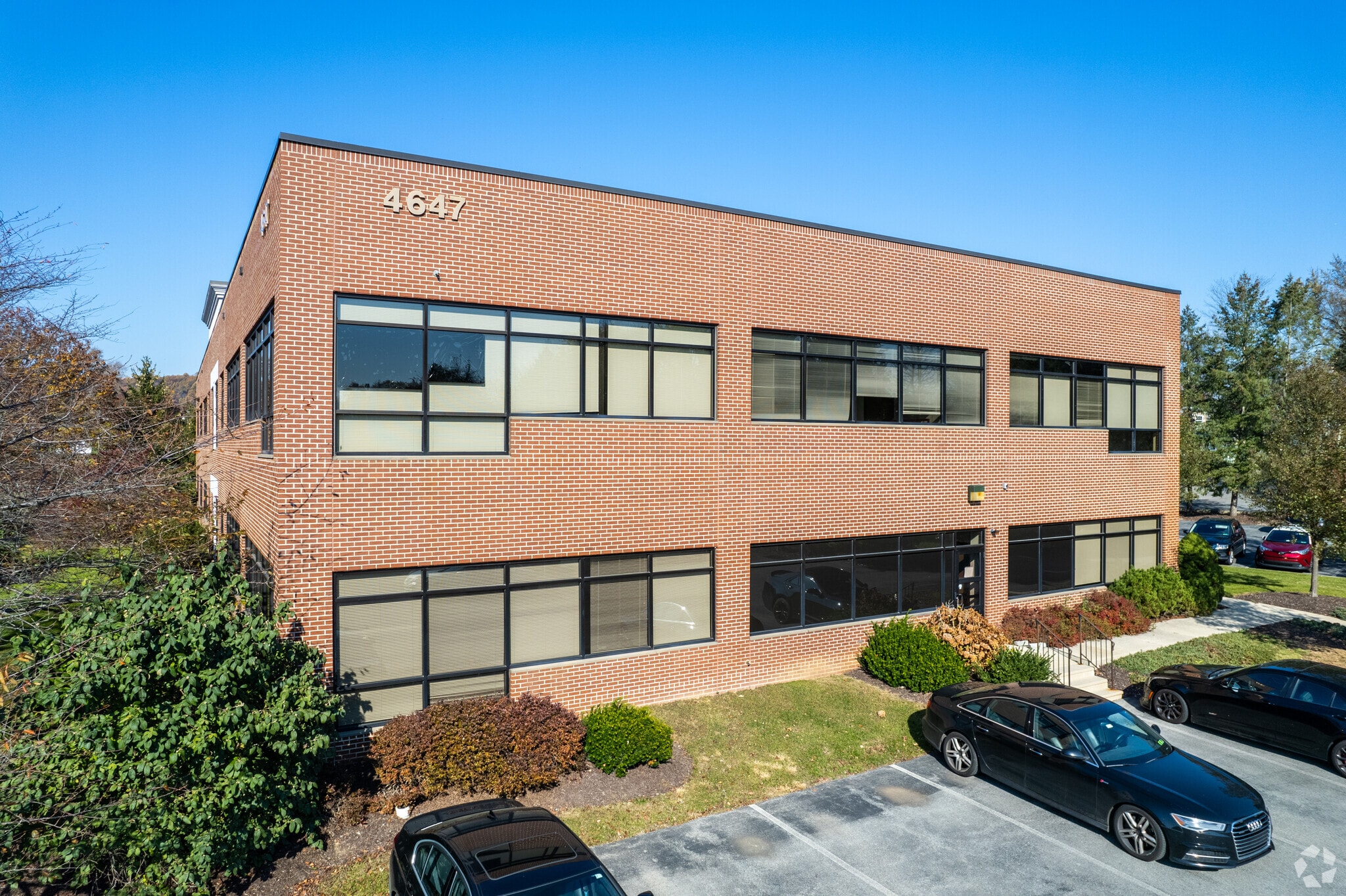 4647 Saucon Creek Rd, Center Valley, PA to rent Building Photo- Image 1 of 9
