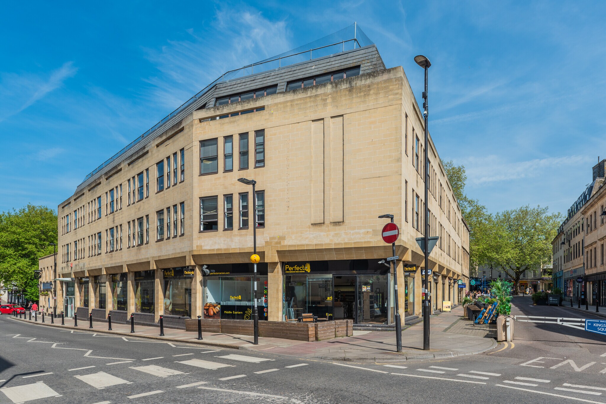 James St W, Bath for rent Building Photo- Image 1 of 19