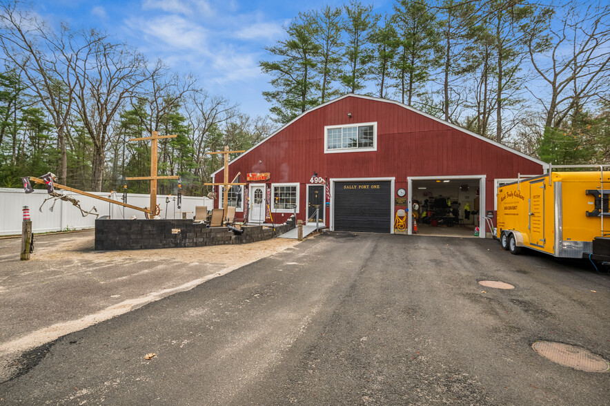 490 Salmon Brook St, Granby, CT for sale - Building Photo - Image 1 of 34