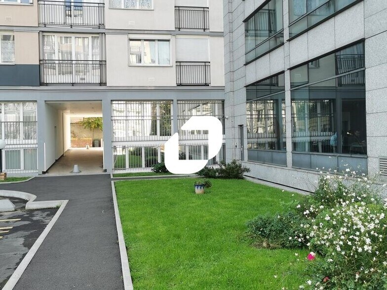 91-93 Avenue Aristide Briand, Montrouge to rent - Building Photo - Image 2 of 10