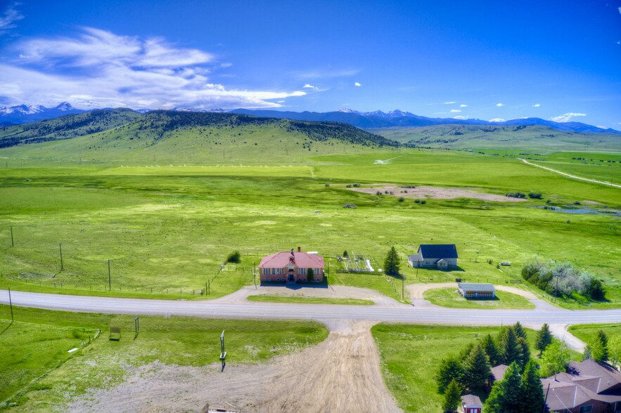 6532 US 287 hwy, Norris, MT for sale - Building Photo - Image 3 of 16