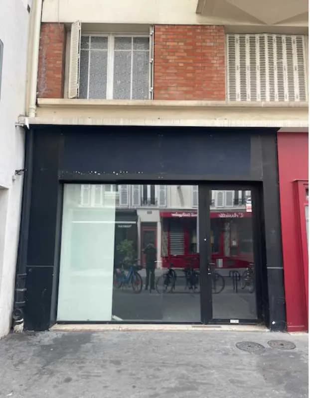Retail in Paris for sale Building Photo- Image 1 of 11