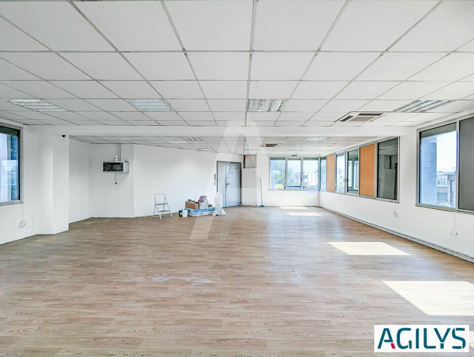6 Rue René Cassin, Massy to rent Interior Photo- Image 1 of 6