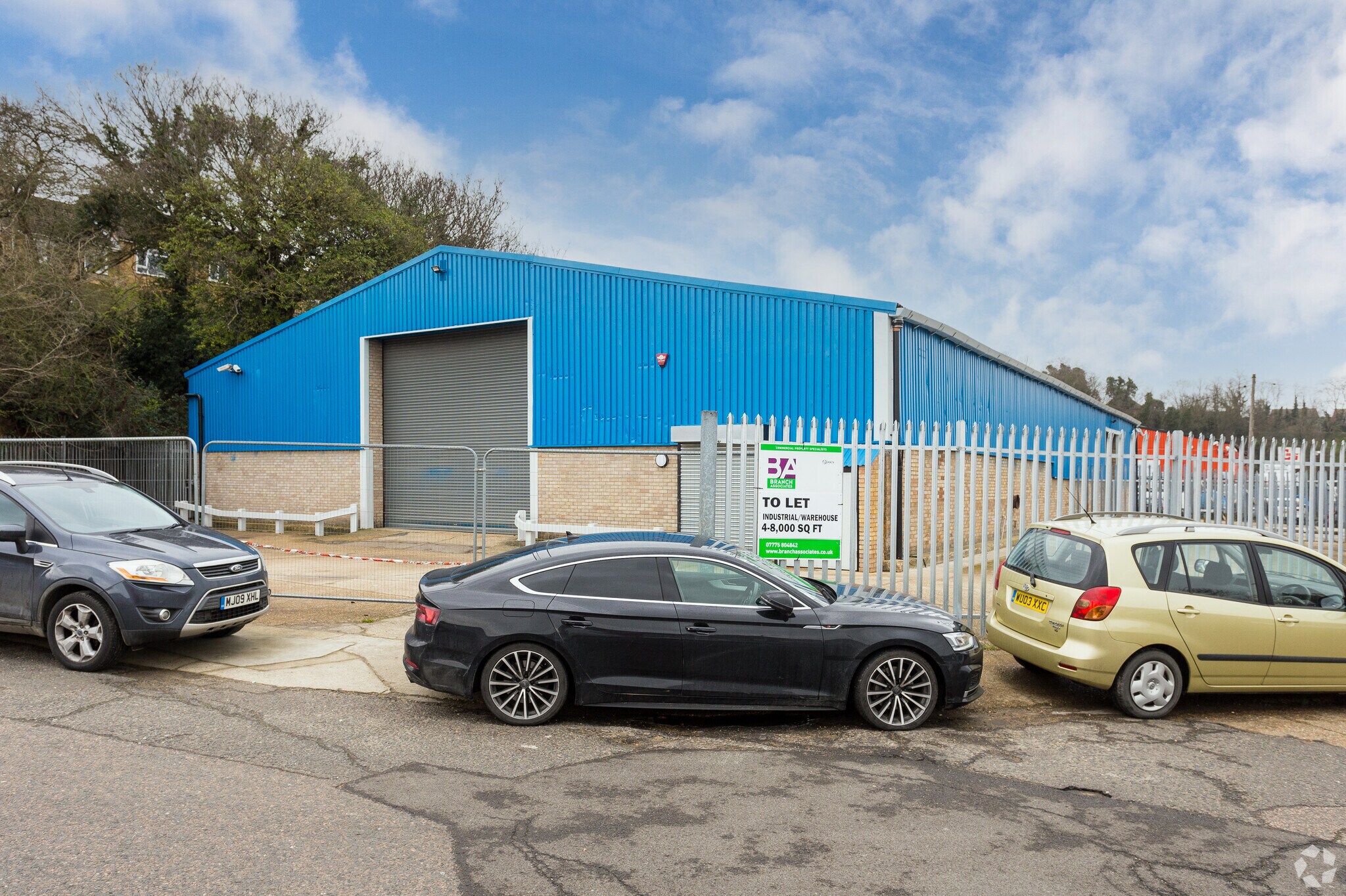 31-32 Towers Rd, Grays for sale Primary Photo- Image 1 of 1