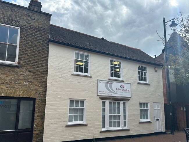 More details for 58 Guildford St, Chertsey - Office to Rent