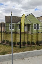 7201 Long Dr, Houston, TX for rent Building Photo- Image 1 of 9