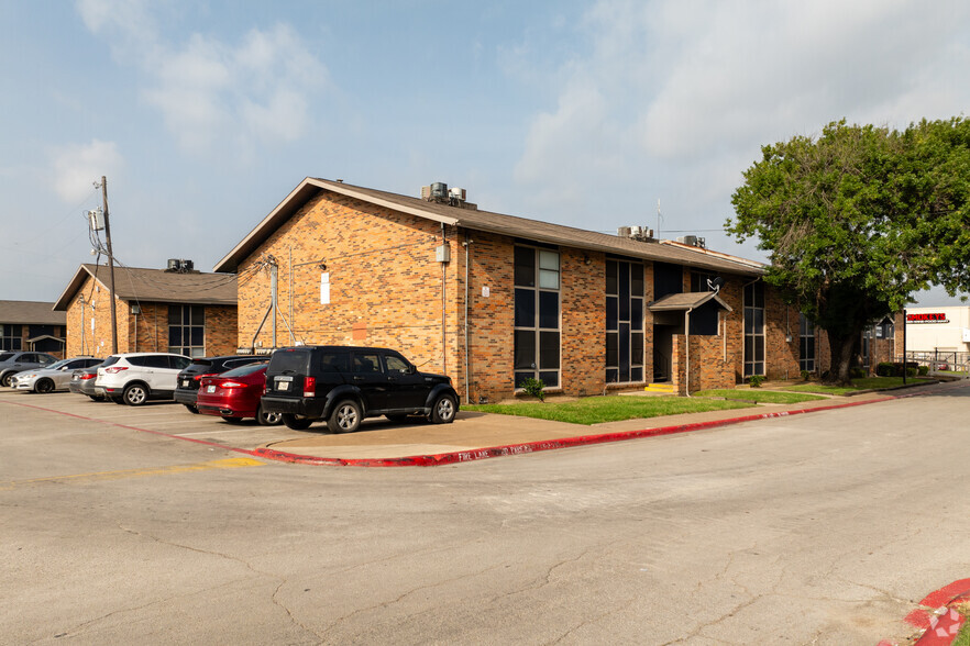 5320 E Rosedale St, Fort Worth, TX for sale - Primary Photo - Image 1 of 1