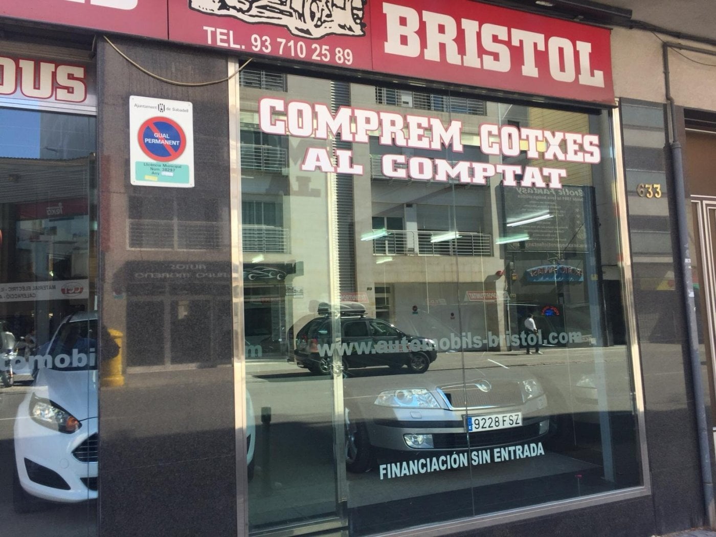 Office / Retail in Sabadell, Barcelona to rent Building Photo- Image 1 of 9