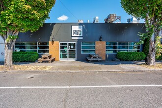 1520-1530 SE 7th Ave, Portland, OR for rent Building Photo- Image 1 of 30