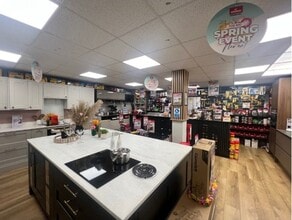 18 Victoria Way, Burgess Hill to rent Interior Photo- Image 2 of 6
