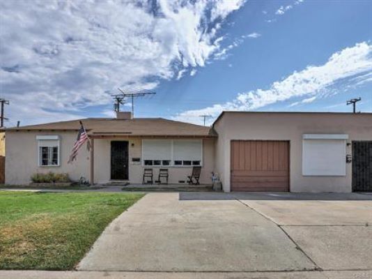 13636 Garfield Ave, South Gate, CA for sale - Primary Photo - Image 1 of 3