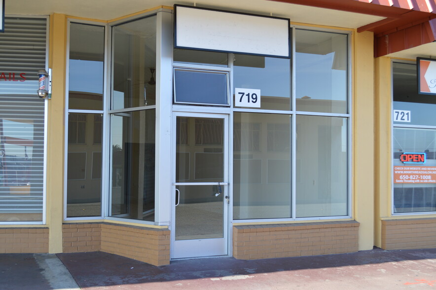 701-751 Camino Plz, San Bruno, CA for rent - Building Photo - Image 1 of 2