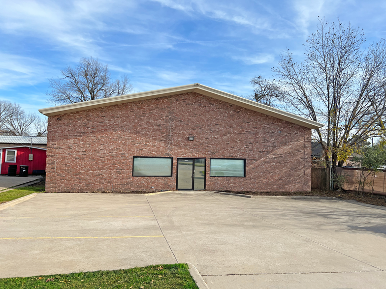 1005 S McDonald, McKinney, TX for sale - Building Photo - Image 1 of 1