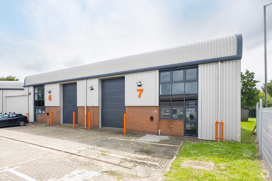 Transfesa Rd, Paddock Wood for rent - Building Photo - Image 2 of 2