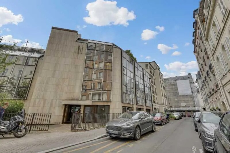 Office in Boulogne-Billancourt to rent Building Photo- Image 1 of 7