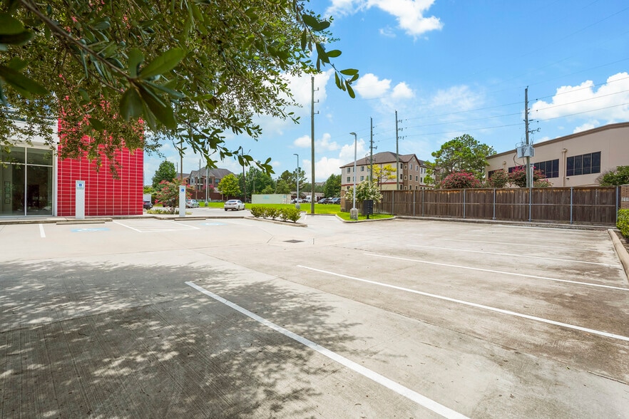 1140 Enclave Pky, Houston, TX for sale - Building Photo - Image 3 of 41