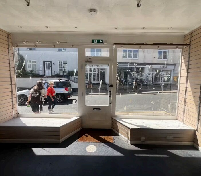 72 High St, Sidmouth to rent Interior Photo- Image 1 of 3