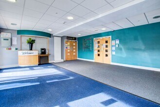 Regent Ctr, Gosforth to rent Interior Photo- Image 1 of 7